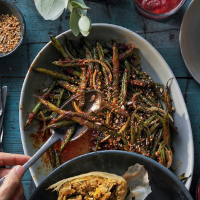 Charred green bean salad 