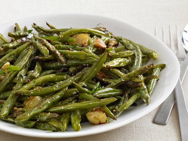 Charred green beans