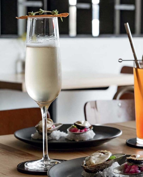 Charred peach & thyme Bellini