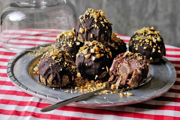 Cheat's chocolate tartufo