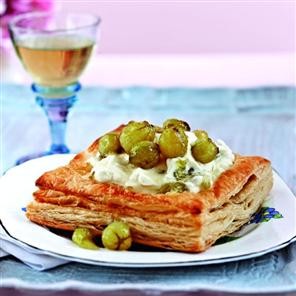 Cheat's gooseberry and elderflower cream tarts