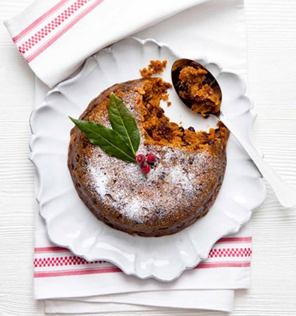 Cheat's microwave Christmas pudding