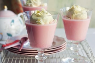 Cheat's strawberry Bavarois