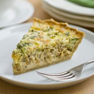 Cheddar & broccoli quiche