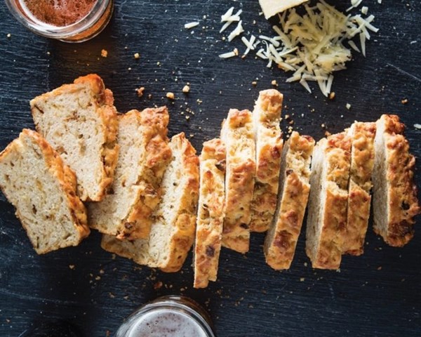 Cheddar and onion beer bread