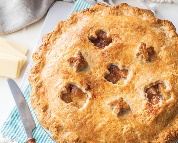 Cheddar-apple pie