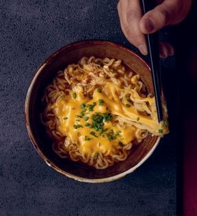 Cheddar cheese noodles