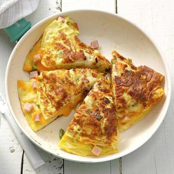 Cheddar hash brown omelet