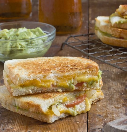 Cheddar Jack grilled cheese with charred onions & guacamole