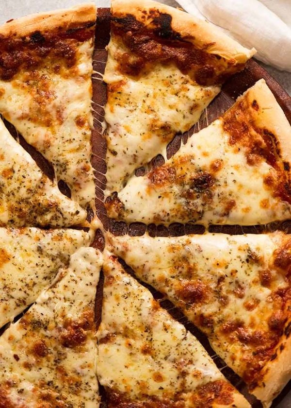 Cheese & garlic pizza 