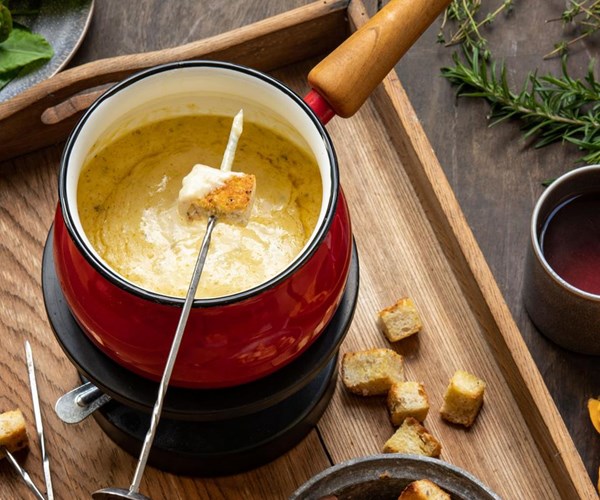 Cheese & herb fondue