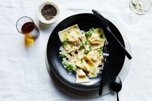 Cheese & pepper ravioli (Romani ravioli cacio e pepe)