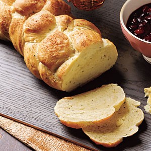 Cheese and chive challah