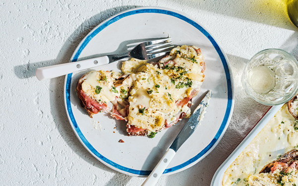 Cheese and ham on toast (Croutes au Reblochon)