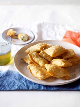 Cheese and mint kalitsounia