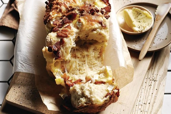 Cheese, beer and bacon pull-apart damper
