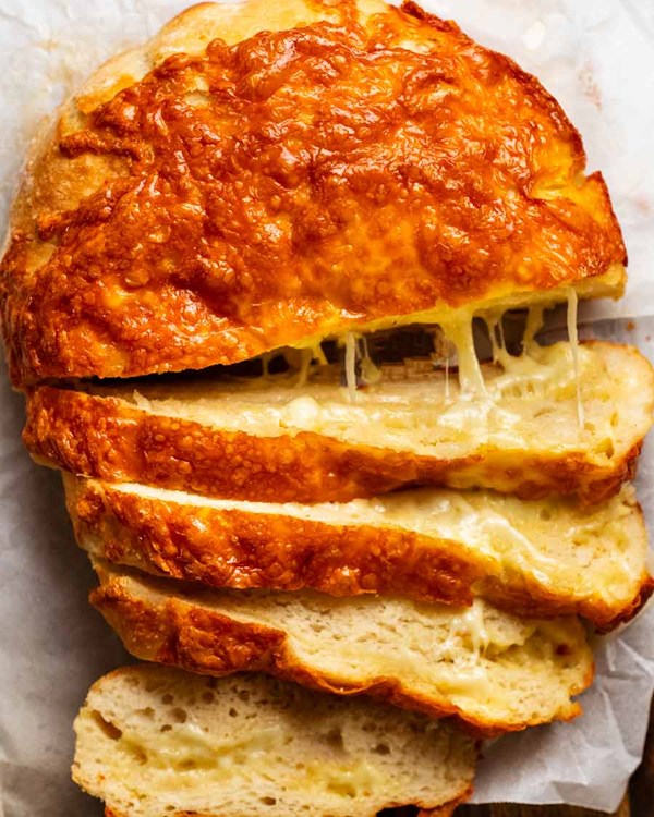 Cheese bread (no knead)