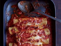 Cheese enchiladas with red chile sauce [Aarón Sánchez]
