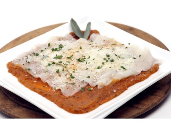 Cheese ravioli with butternut squash sauce