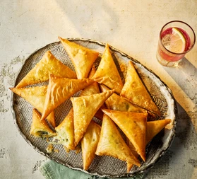 Cheese sambousek (Soha Darwish)