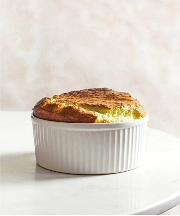 Cheese soufflé (Soufflé au fromage)