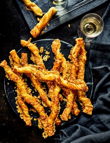 Cheese straws