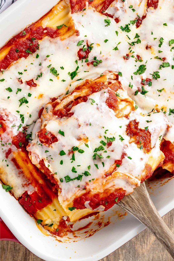 Cheese stuffed manicotti 