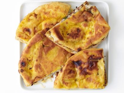 Cheese-stuffed naan