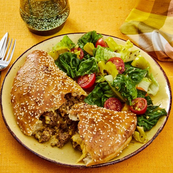 Cheeseburger calzones