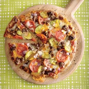 Cheeseburger pizza