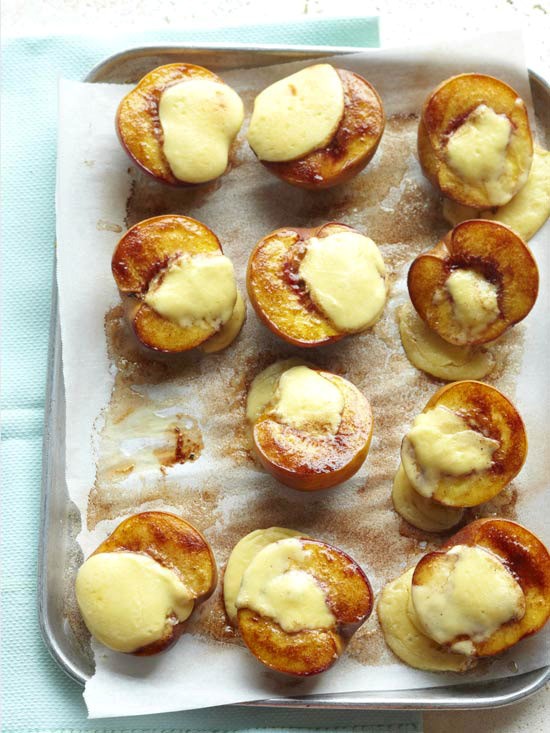 Cheesecake-stuffed peaches