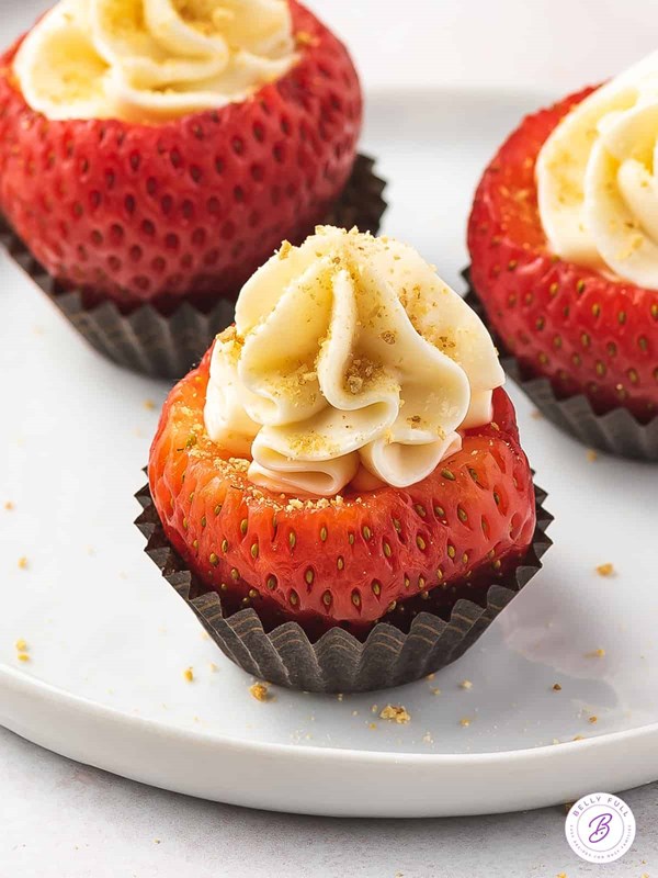 Cheesecake stuffed strawberries
