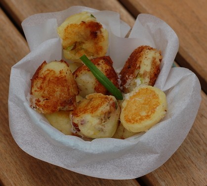 Cheesey mashed potato puffs