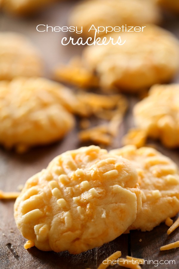 Cheesy appetizer crackers