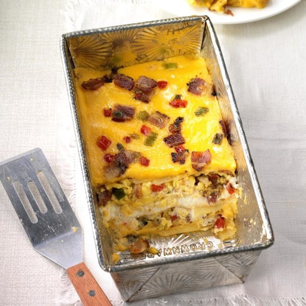 Cheesy bacon breakfast lasagna