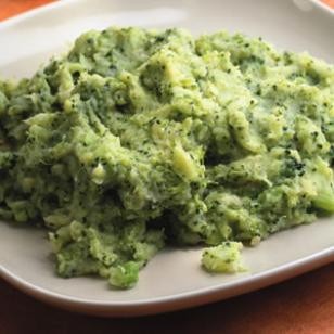 Cheesy broccoli-potato mash