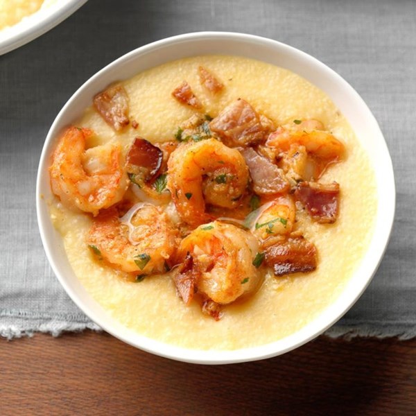 Cheesy Cajun shrimp & grits