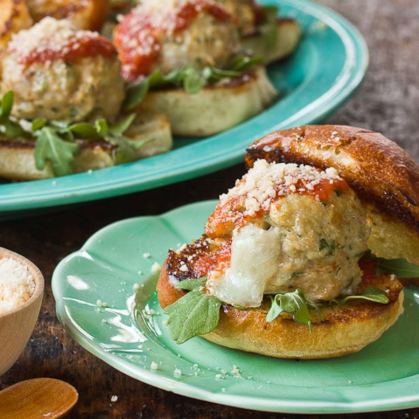 Cheesy chicken & mozzarella meatball sliders