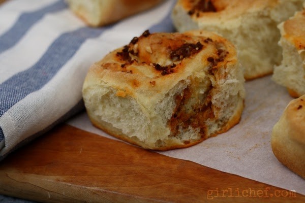 Cheesy chorizo buns