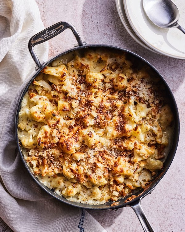 Cheesy crispy cauliflower gratin