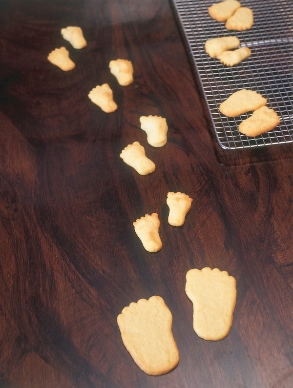 Cheesy feet