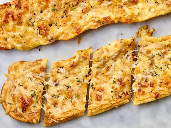 Cheesy French onion garlic bread
