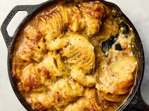 Cheesy French onion scalloped potatoes