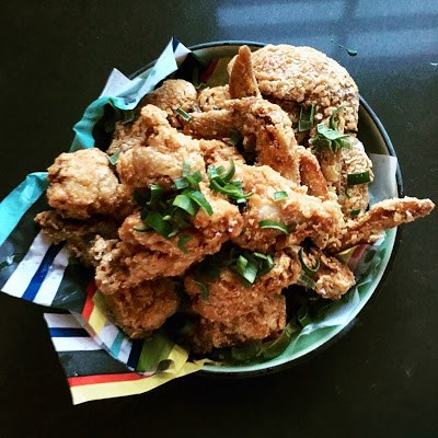 Cheesy fried chicken (Nánrŭ zhájī  / 南乳炸雞)