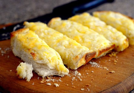 Cheesy garlic bread