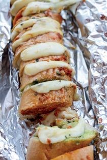 Cheesy garlic bread
