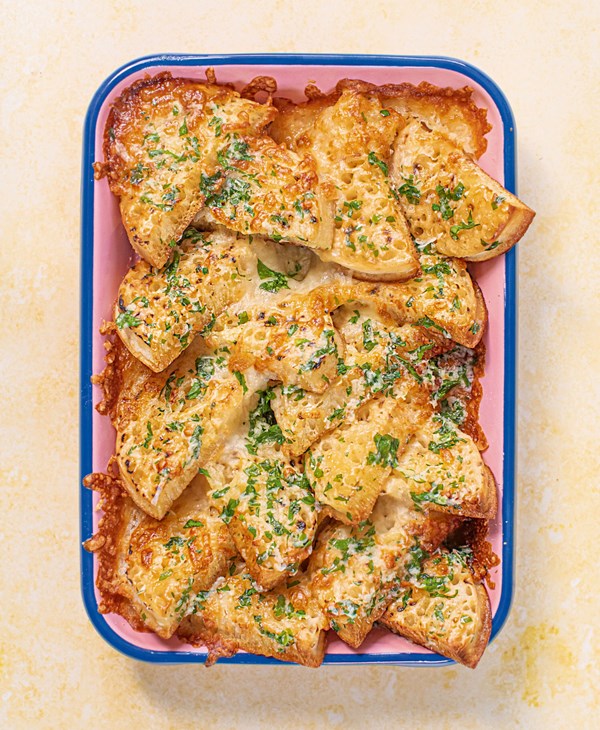 Cheesy garlic crumpet tear 'n' share