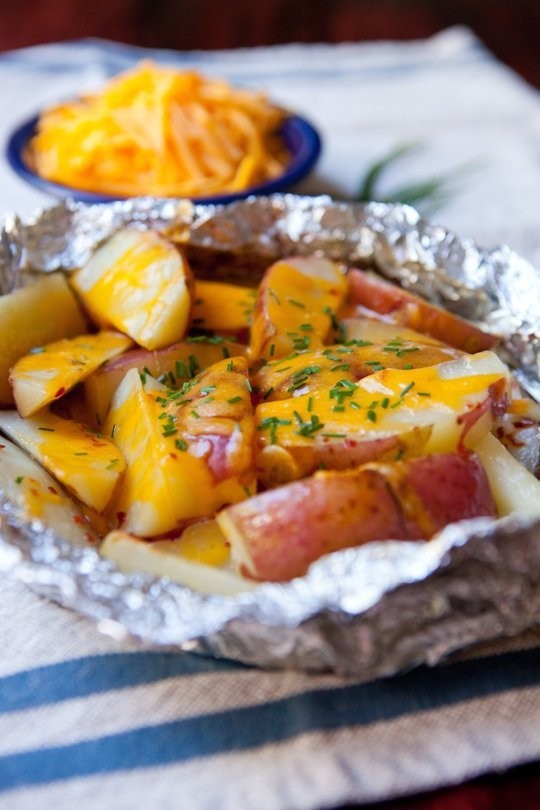 Cheesy grilled potato packets