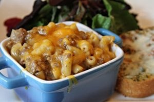 Cheesy hamburger skillet 