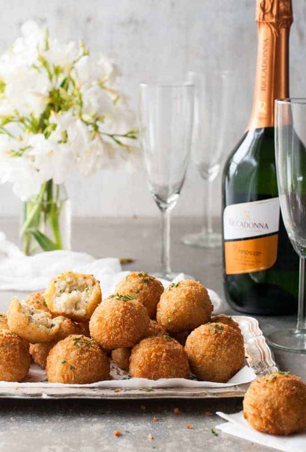 Cheesy Italian arancini balls